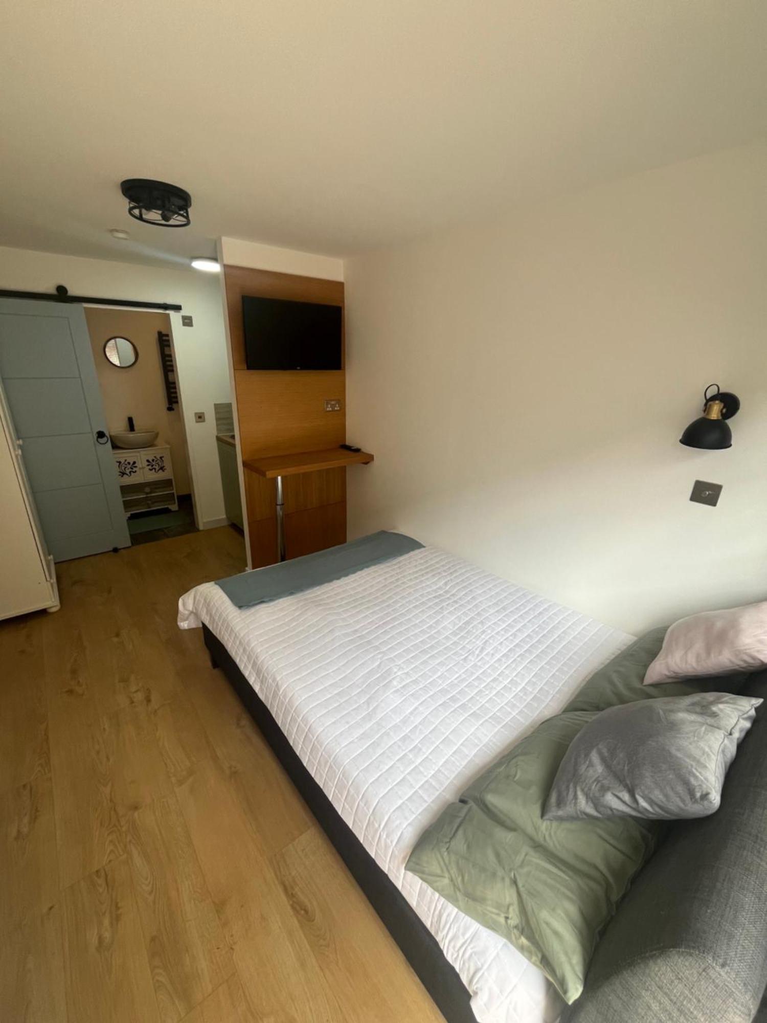 Teddington Little Gem Apartman London Kültér fotó