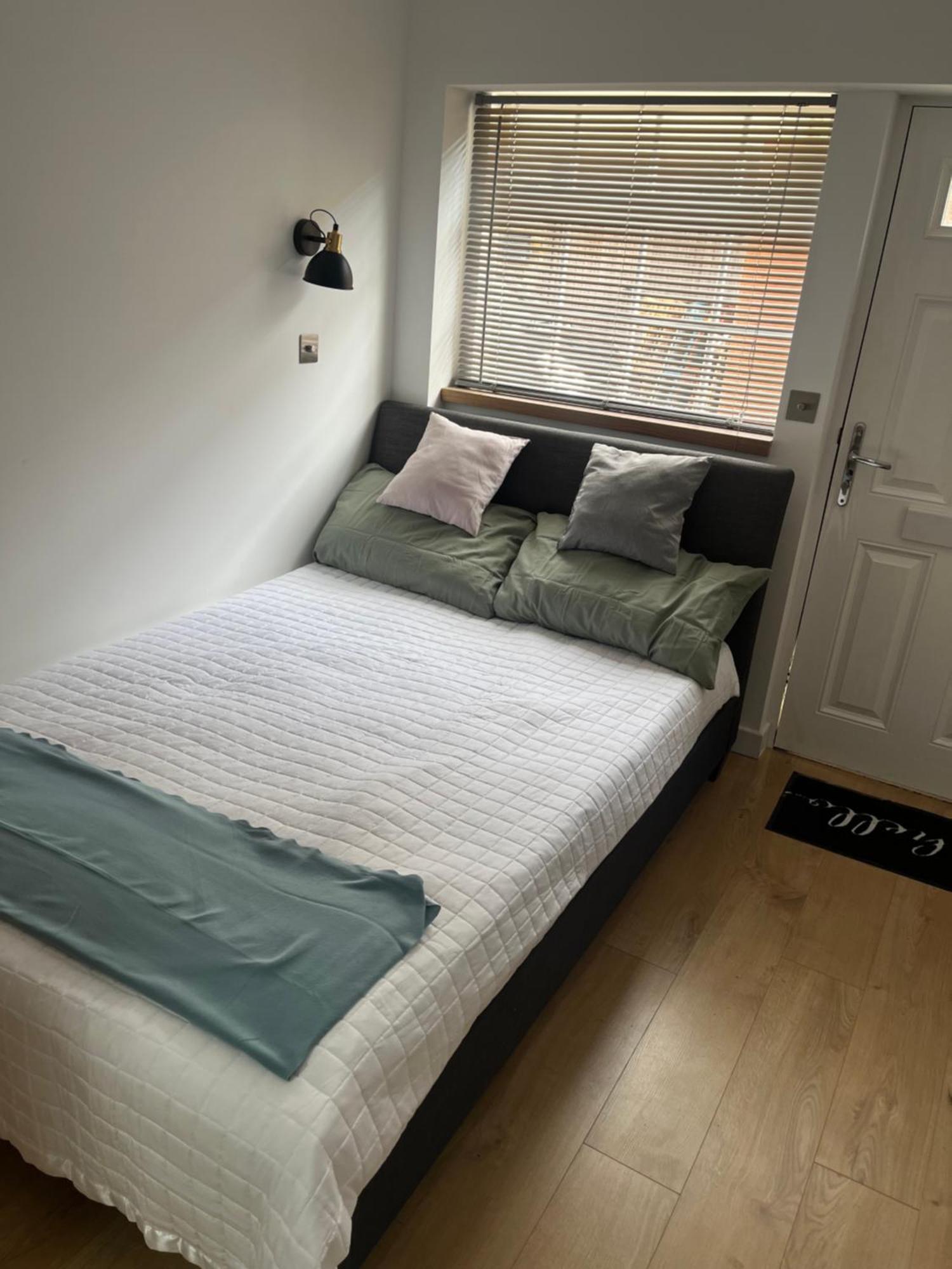 Teddington Little Gem Apartman London Kültér fotó